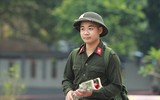 Tân binh Công an Hà Nội rạng rỡ trong ngày đầu nhập ngũ
